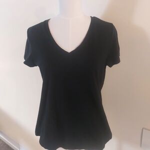 GAP Black V-Neck Short Sleeve Tee
